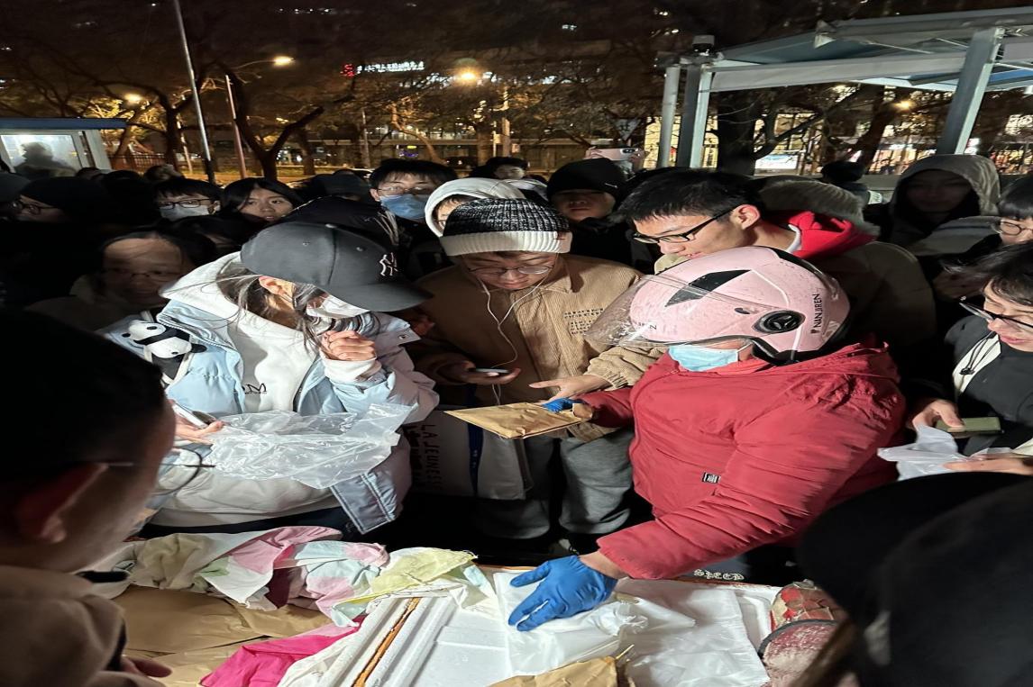 「鹅腿阿姨」终于承认了：