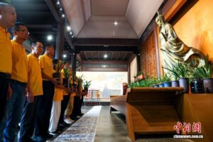 你喊了上千年的”屈原”，一开始就是错的